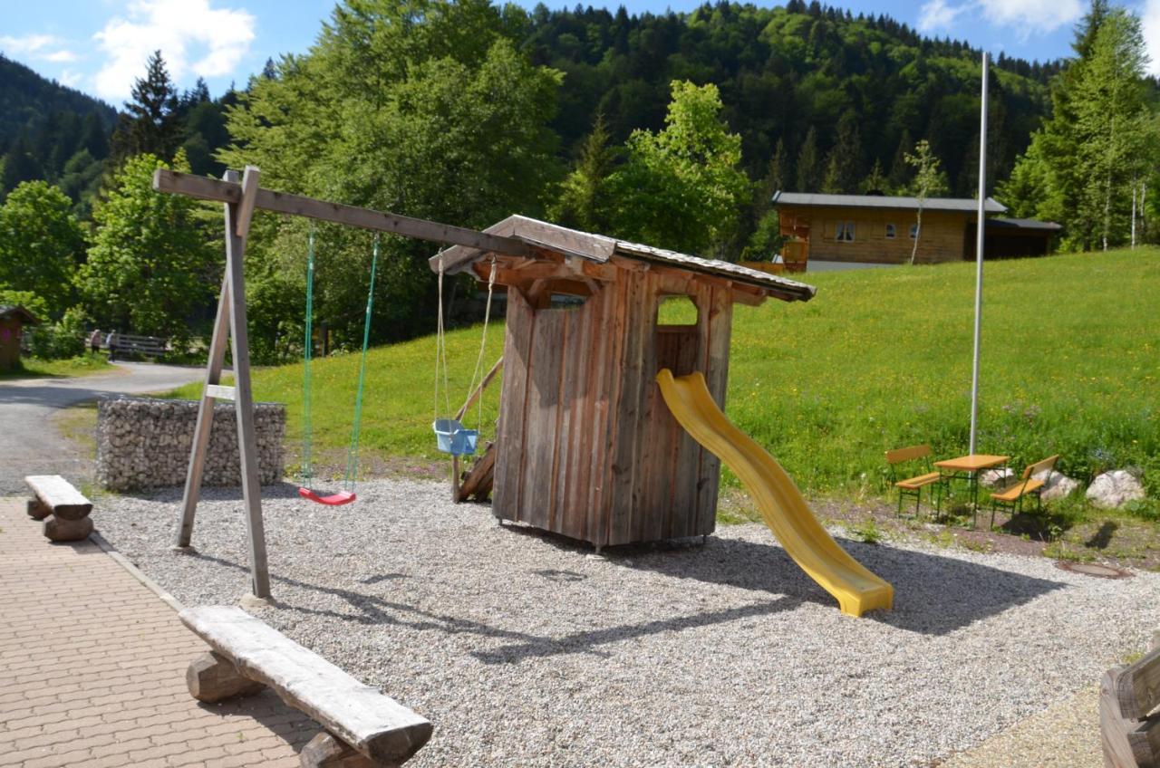 Heustubn Ferienwohnungen Unken Buitenkant foto